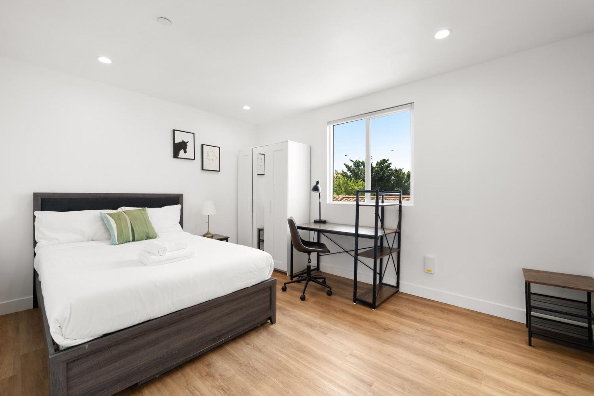 Charming Urban Retreat Near Usc In La- Private Room With Share Living Room With Kitchen لوس أنجلوس المظهر الخارجي الصورة