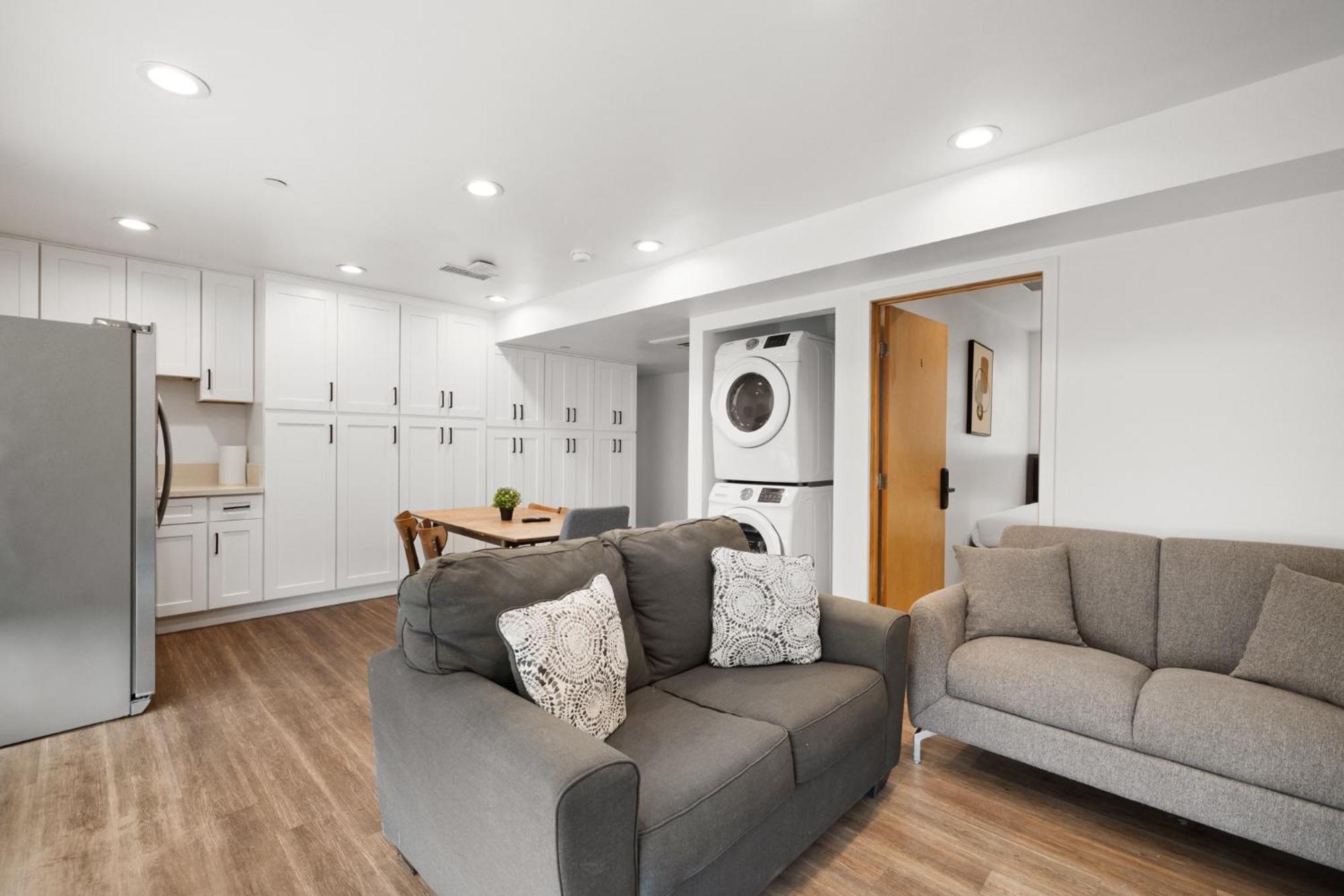 Charming Urban Retreat Near Usc In La- Private Room With Share Living Room With Kitchen لوس أنجلوس المظهر الخارجي الصورة