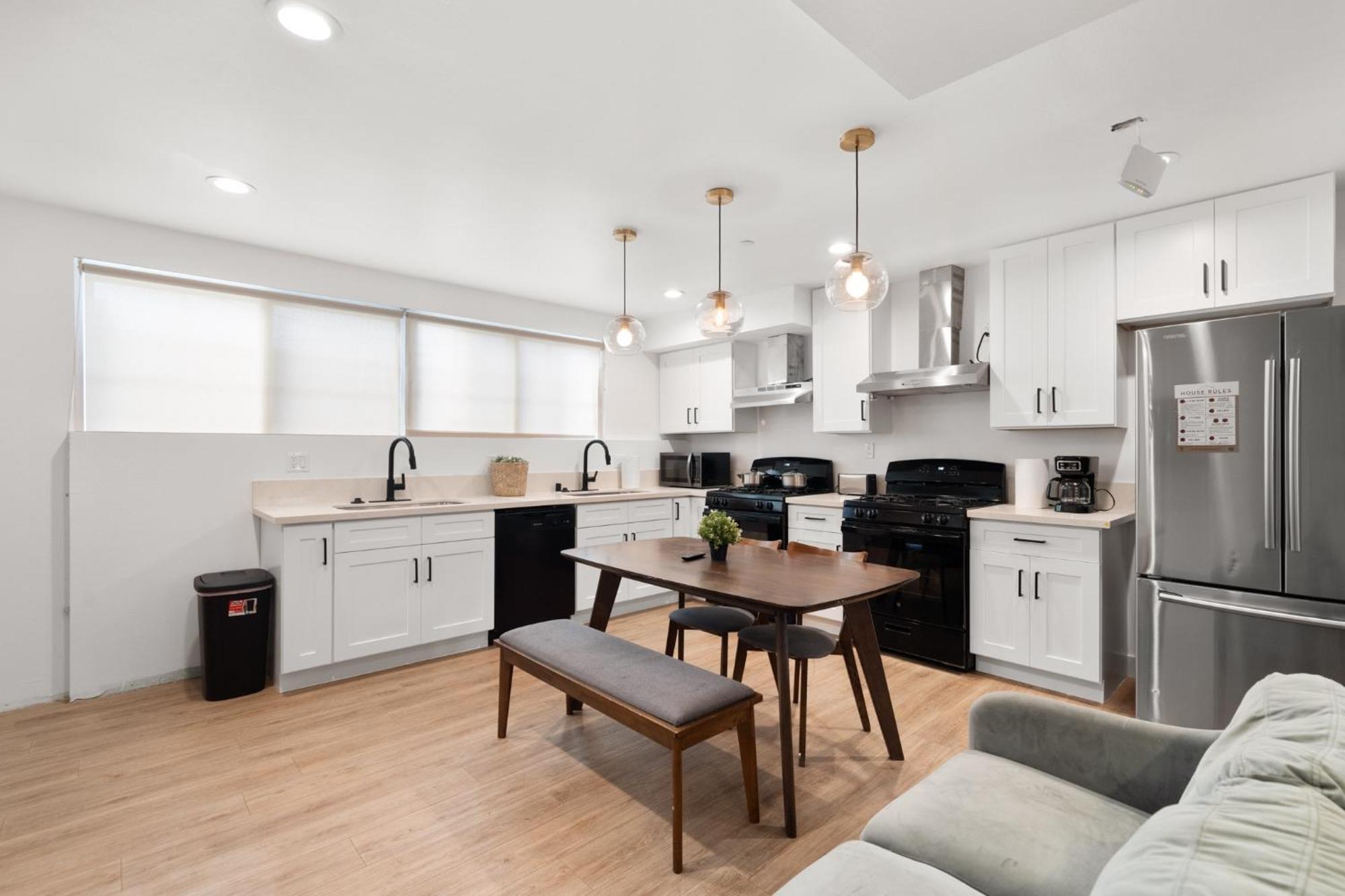 Charming Urban Retreat Near Usc In La- Private Room With Share Living Room With Kitchen لوس أنجلوس المظهر الخارجي الصورة