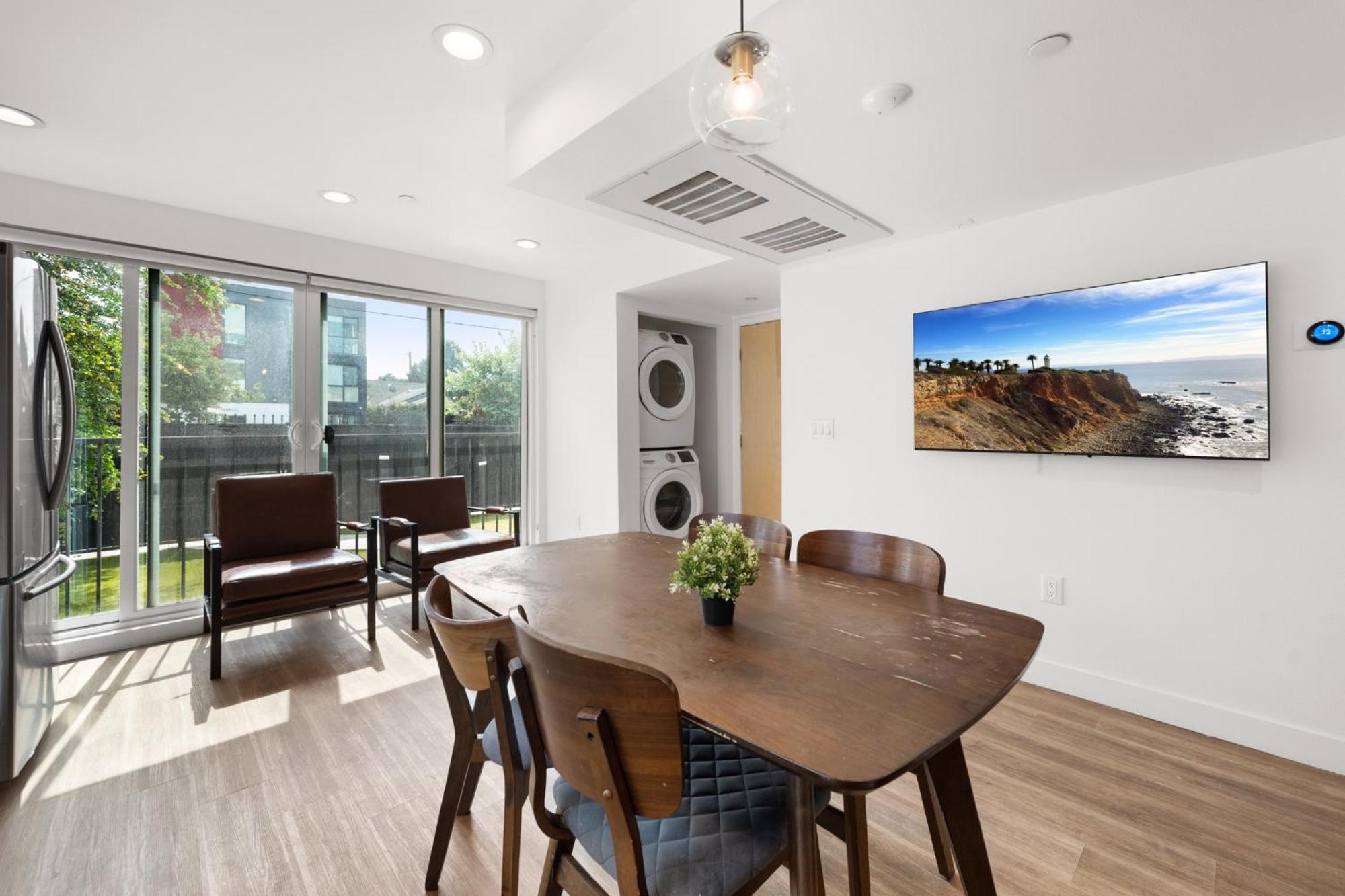 Charming Urban Retreat Near Usc In La- Private Room With Share Living Room With Kitchen لوس أنجلوس المظهر الخارجي الصورة