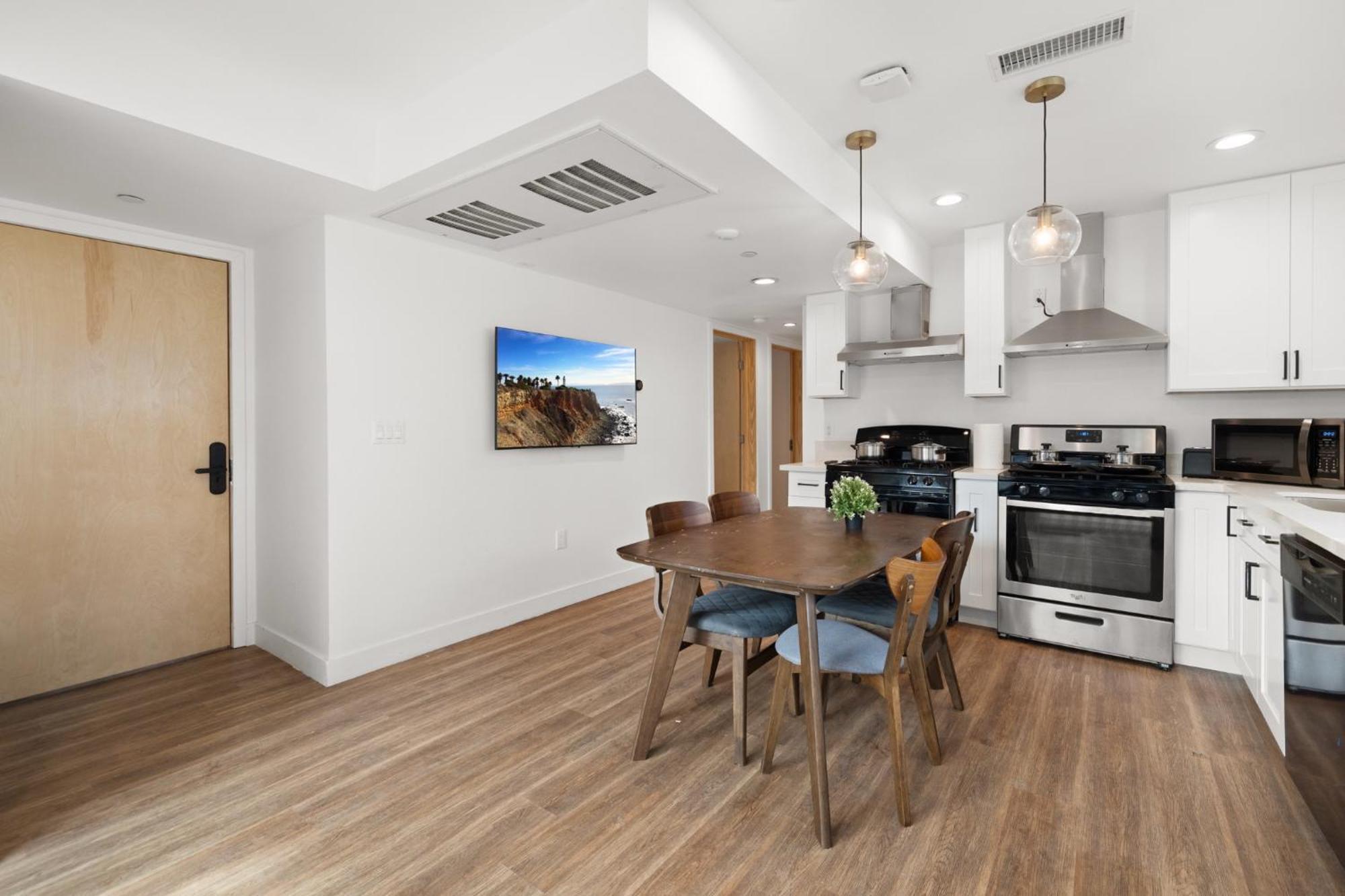 Charming Urban Retreat Near Usc In La- Private Room With Share Living Room With Kitchen لوس أنجلوس المظهر الخارجي الصورة
